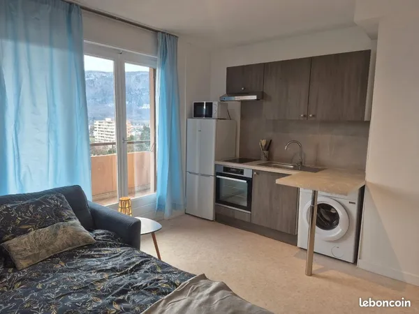 Studio meuble avec grand balcon au pied du tram a Ambilly