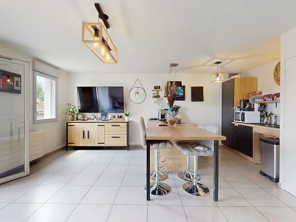Appartement 3 pièces de 70m2 + Terrasse - Europole / Grenoble / Fontaine