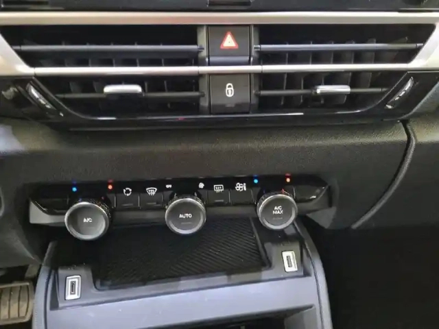 Citroën C4 bluehdi 130 eat8 — photo 57
