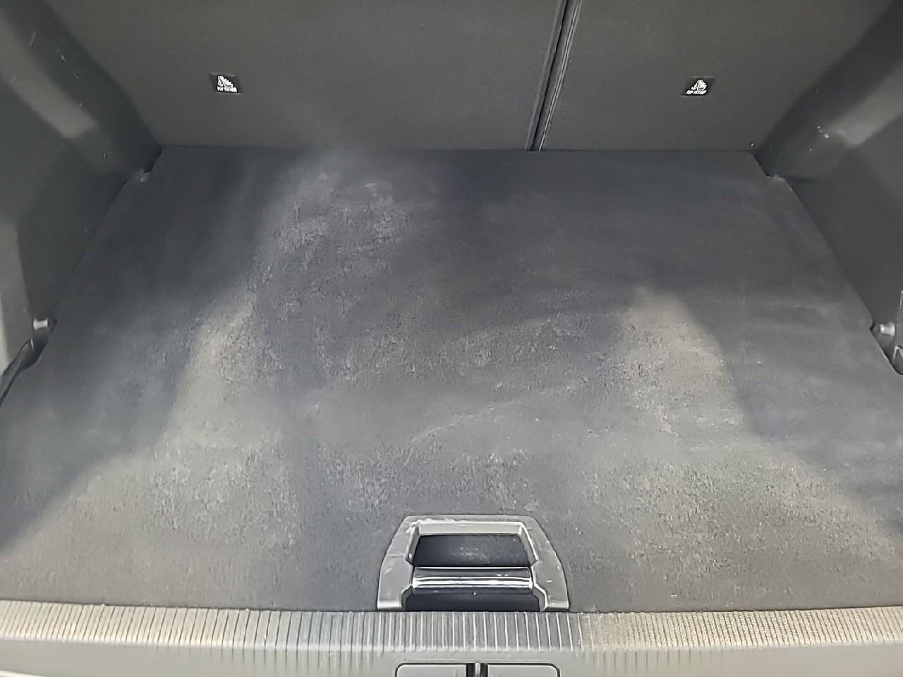 Peugeot 2008 puretech 130 s&s eat8 gt — photo 14
