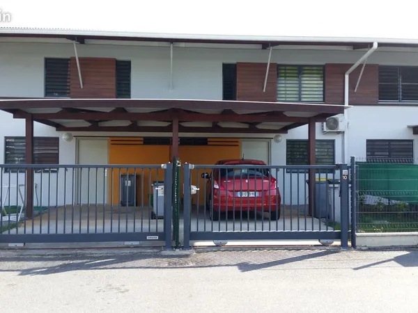 Villa T4 mitoyenne