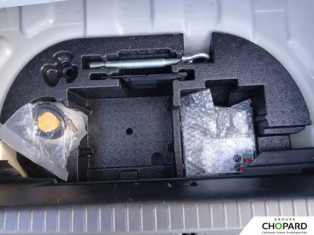 Peugeot 208 electrique 50 kwh 136ch — photo 7