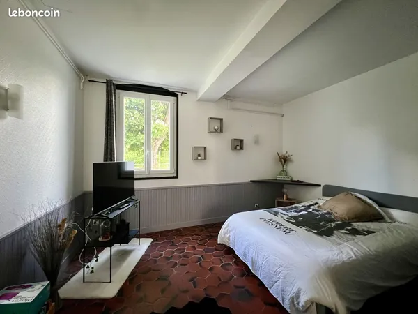 Studio 1 pièce 40 m²