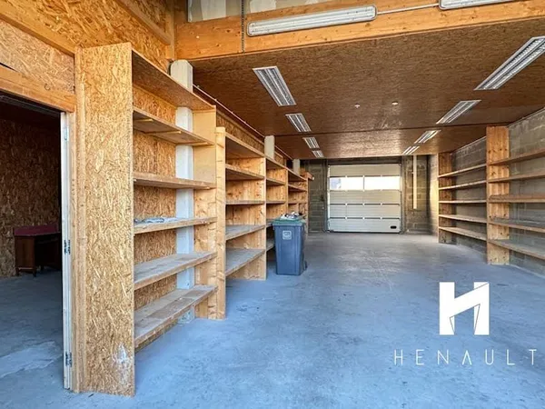 Local 368 m²