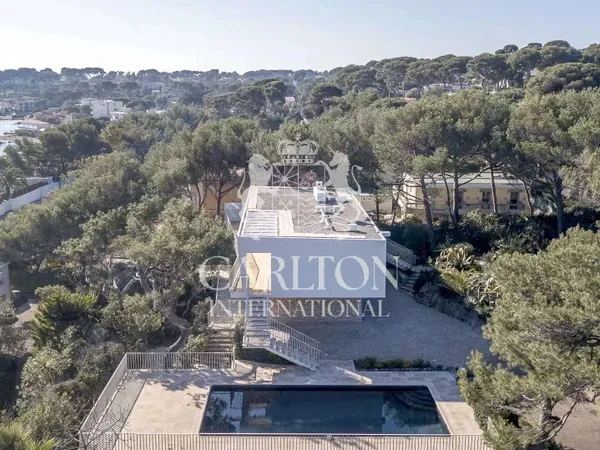Villa 6 pièces 170 m²