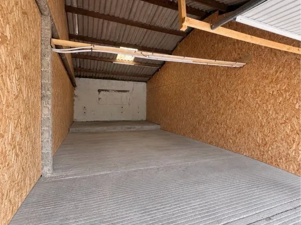 Local d’activité et entrepôt Location Corps-Nuds 1p 50m² 290€