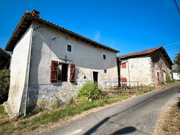 À VENDRE - Authentique maison en pierre avec grange 1780