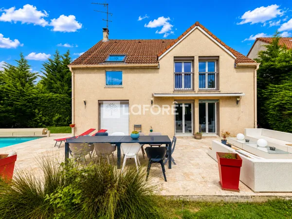 Maison 7 pièces 150 m²