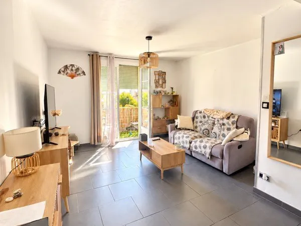 Salon-de-provence - t3 vendu loué - 123 000 fai