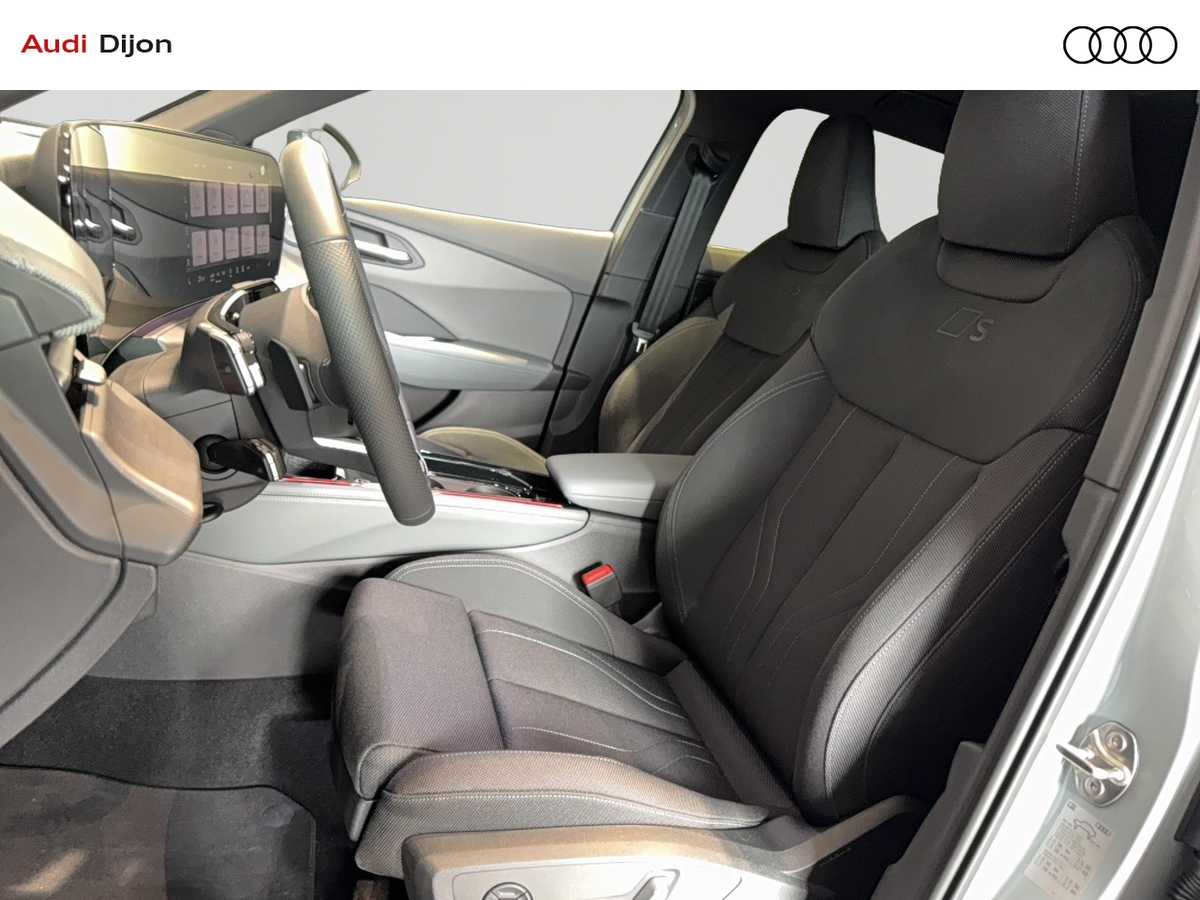 Audi Q3 e-hybrid 272 ch S tronic 6 — photo 10