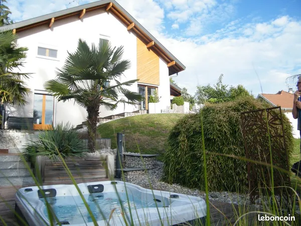 Maison individuelle 110m2 . 1551m2 de terrain . St Sylvestre