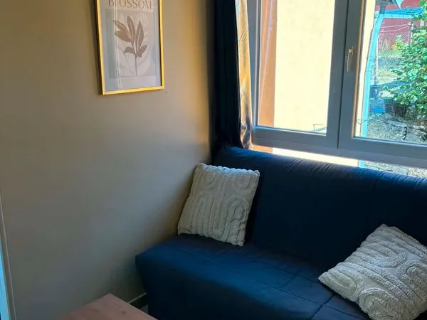 Studio meublé lumineux en triplex - Idéal étudiant ou jeune actif - Bavilliers