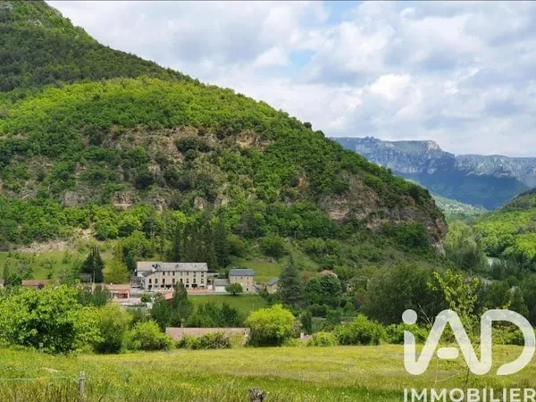 Local commercial 600 m²