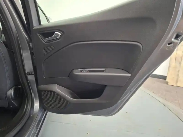 Renault Clio tce 90 — photo 19