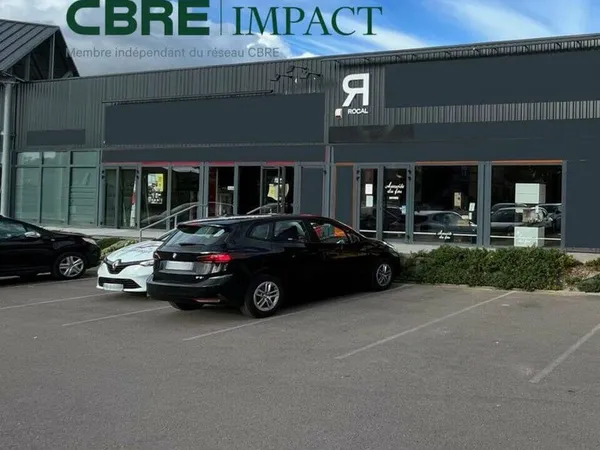 Local commercial 289 m²
