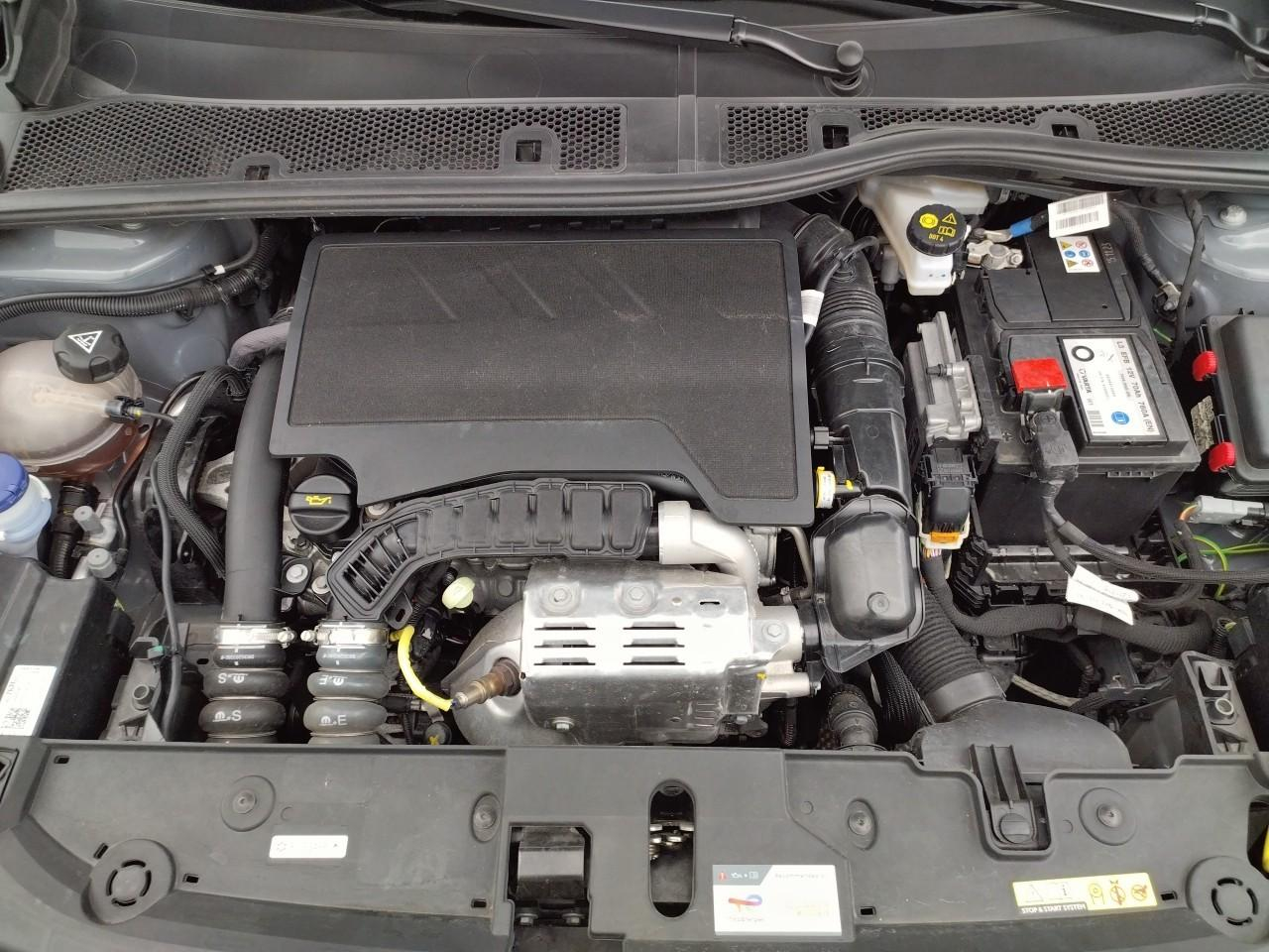 Opel Corsa 1.2 turbo 100 ch bvm6 — photo 15