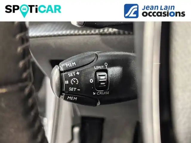 Peugeot 208 puretech 100 s&amp;s eat8 — photo 15