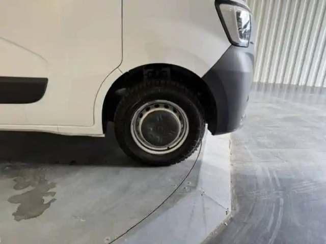 Renault Master fgn trac f3300 l2h2 dci 135 — photo 28