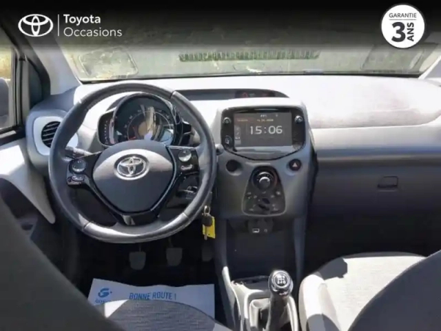 Toyota Aygo 1.0 vvt-i 72ch x-play 5p my19 — photo 8
