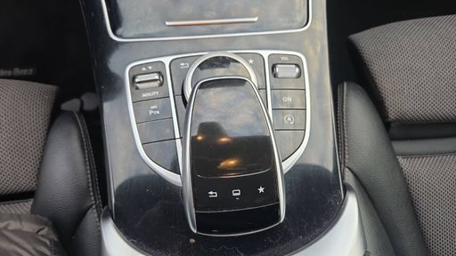 Mercedes Classe C 180 156 7G-Tronic - Sensation – 2015 – 119000 km – Essence – Boîte Automatique — photo 35