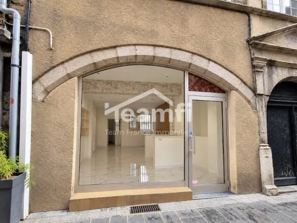 Local 30 m²