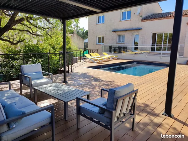 Maison 5 pièces 140m²