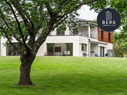 Maison 8 pièces 245 m²