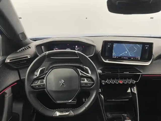 Peugeot 2008 puretech 130 s&amp;s eat8 — photo 22