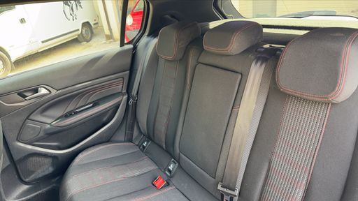 Peugeot 308 1.5 BlueHDi 130 EAT8 - GT Line – 2020 – 104615 km – Diesel – Boîte Automatique — photo 37
