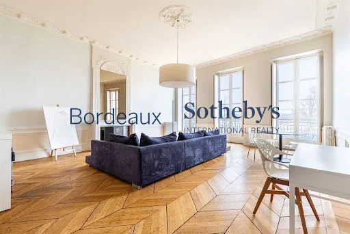 Appartement 3 pièces 118 m²