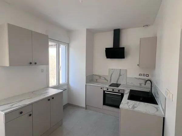 Maison à louer entièrement rénovée