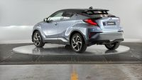 Toyota C-Hr 122h Graphic 2WD E-CVT MC19 — photo 8