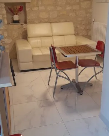 Location T2 meublé à LA ROCHELLE