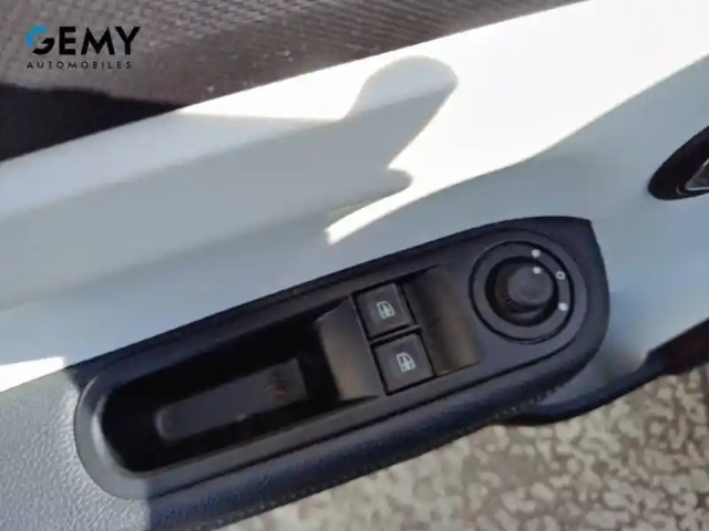 Renault Twingo iii achat intégral - 21 — photo 12