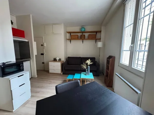 Studio 1 pièce 17 m²