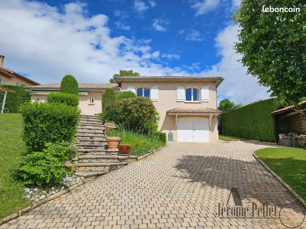 Maison 6 pièces 110 m²