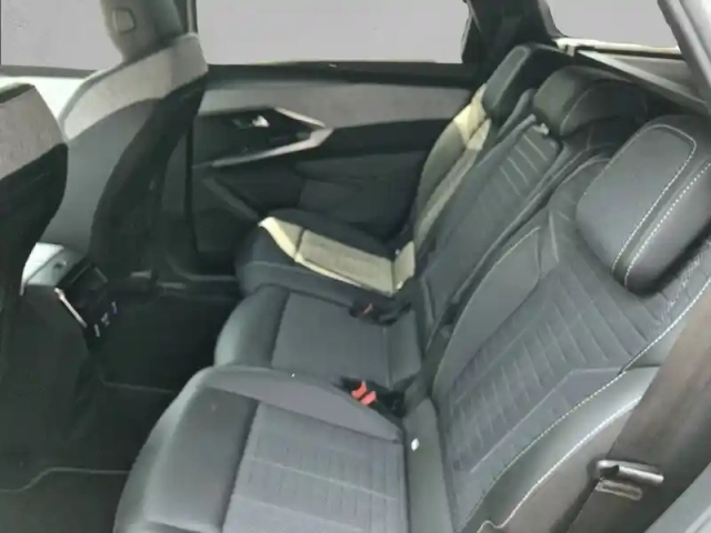 Peugeot 5008 electrique 230 ch 97 kwh grande autonomie — photo 12