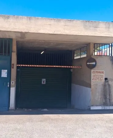 Garage box
