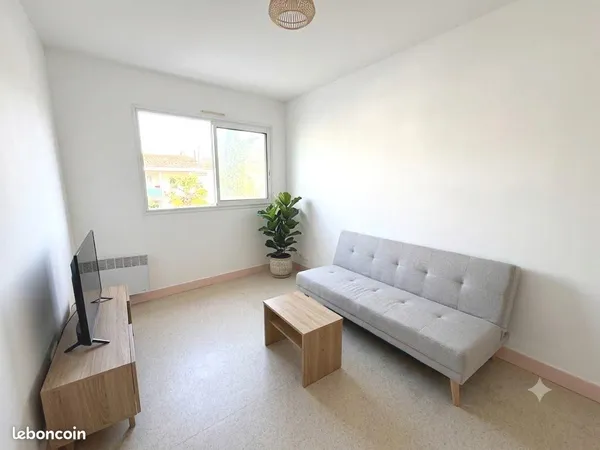 Studio 1 pièce 18 m²