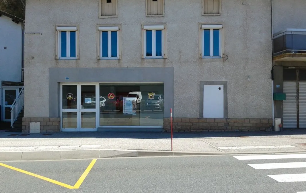 Photo 1
