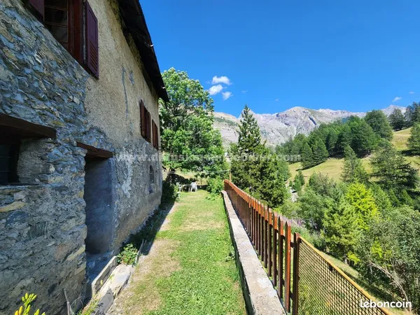 Maison 6 pièces 138 m²