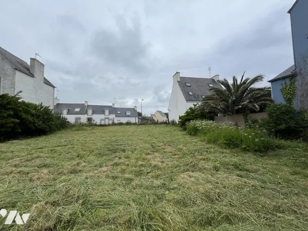 Terrain 908 m²
