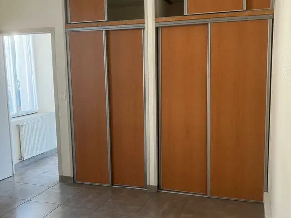 A Plélan le Grand local commercial à louer