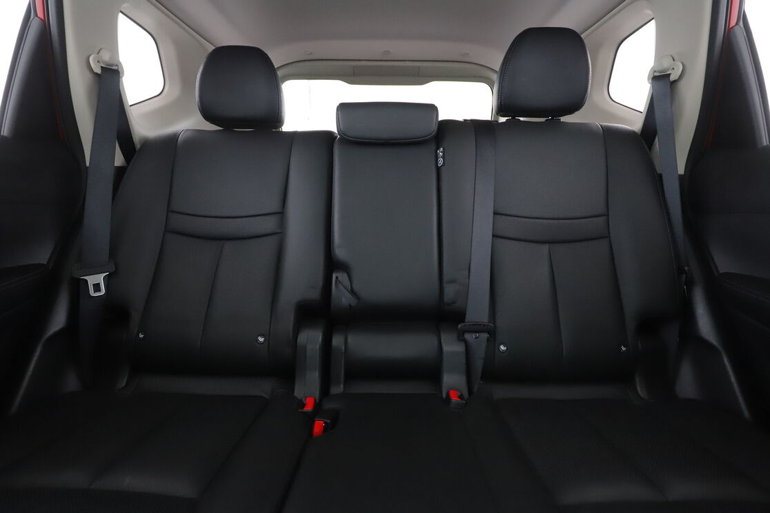 Nissan X-Trail 1.6 dCi Tekna Xtronic — photo 14
