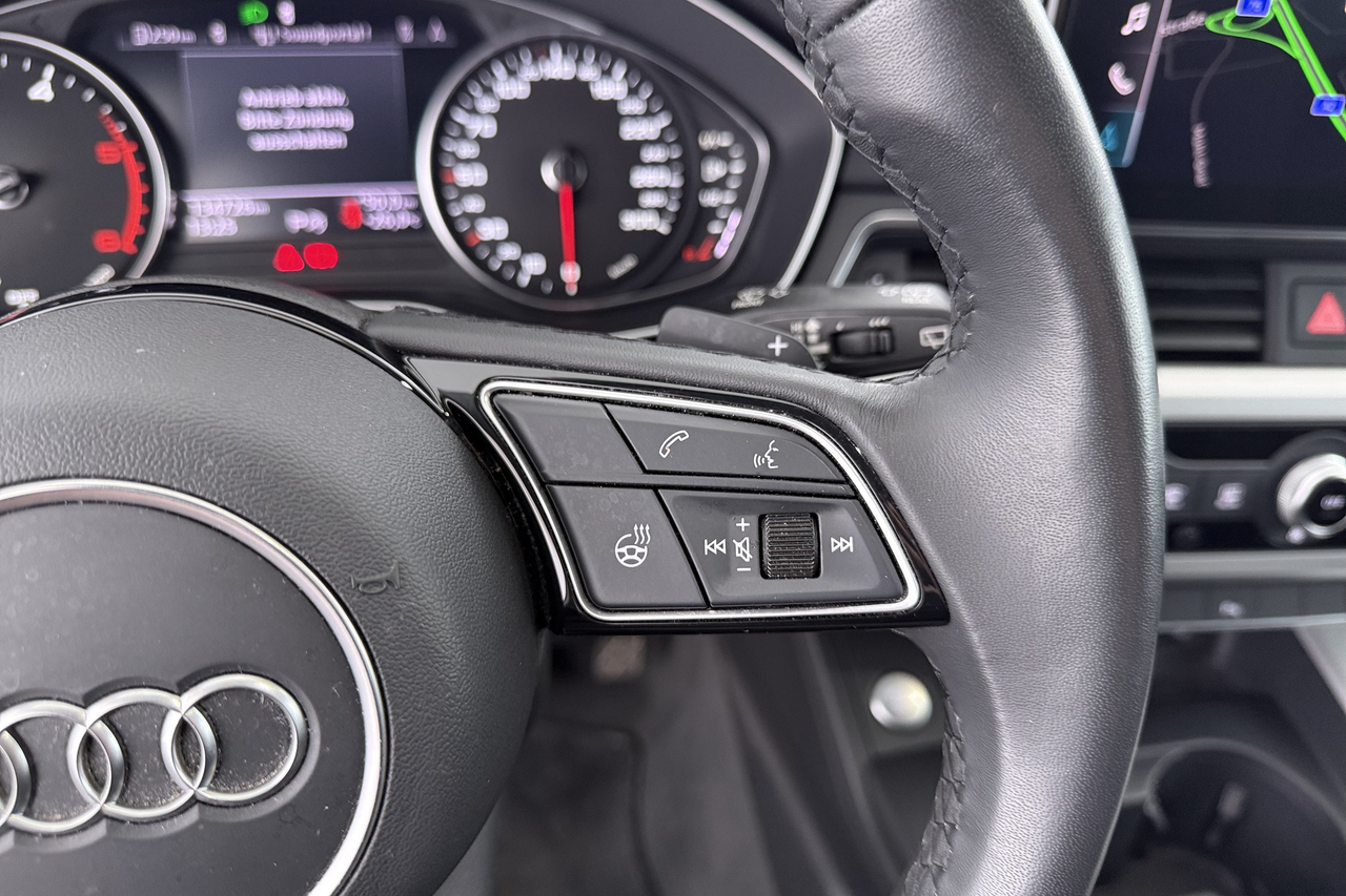Audi A4 Avant — photo 19