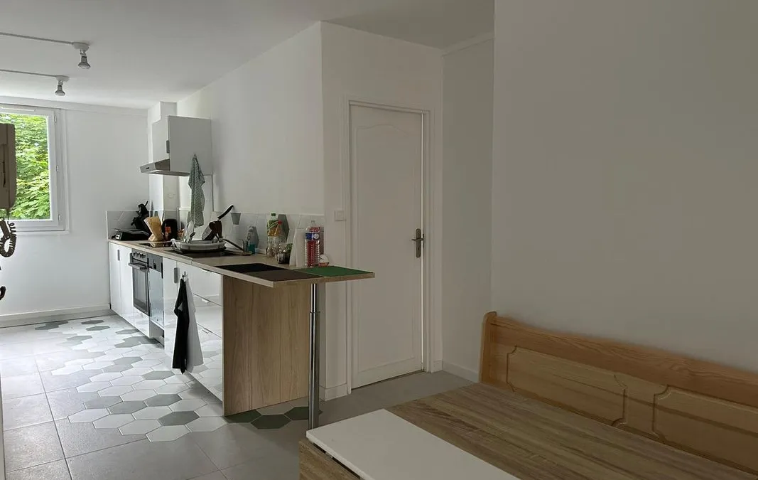 Photo 1
