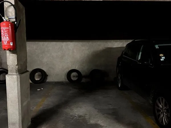 Parking/box PARIS