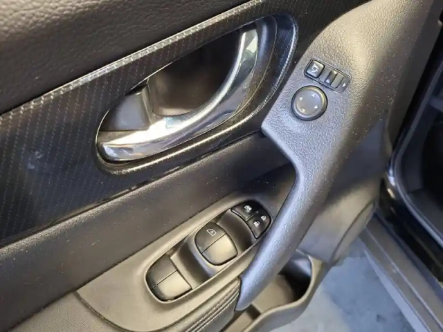 Nissan X-Trail dci 150 7pl — photo 12