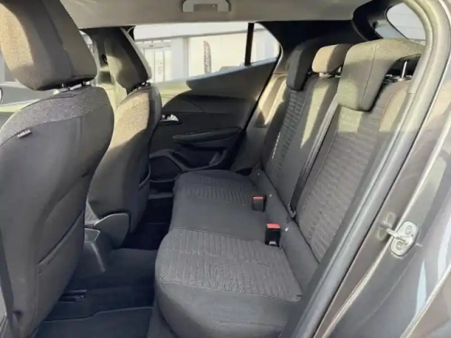 Peugeot 2008 1.2 puretech 130ch s&amp;s allure — photo 10
