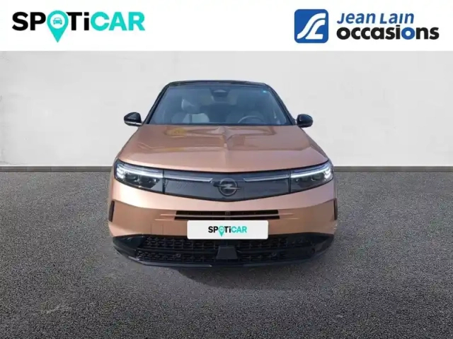 Opel Grandland hybrid rechargeable 195 ch e-dct7 — photo 2